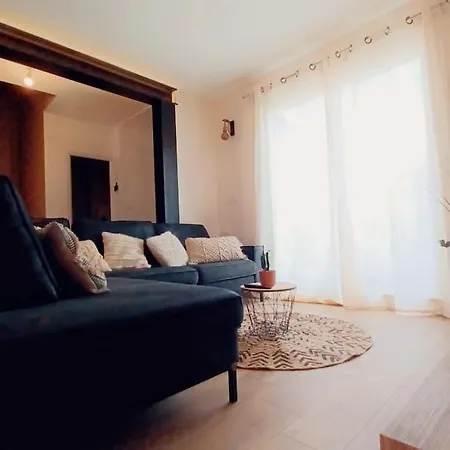 בית נופש Maison 2 Chambres פרפיניין